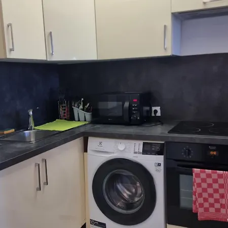 2p Juan Les Pins Proche Apartment *